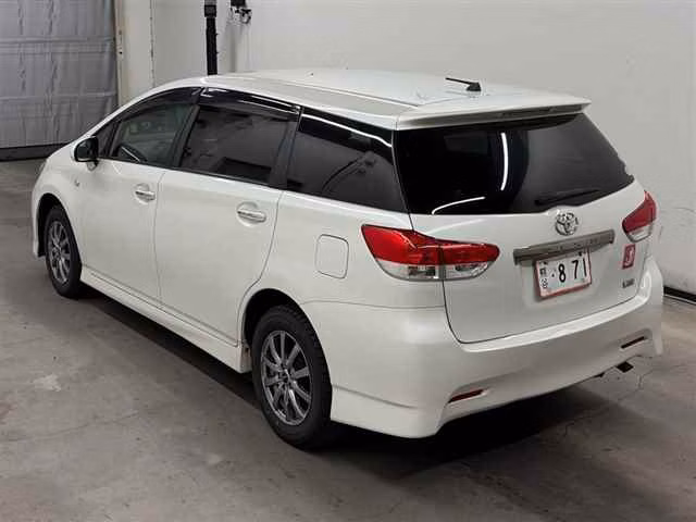 TOYOTA WISH