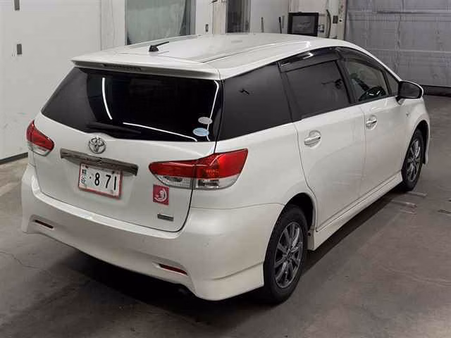 TOYOTA WISH