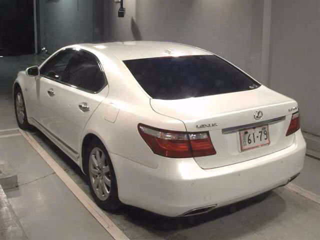 LEXUS LS460