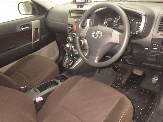 TOYOTA RUSH