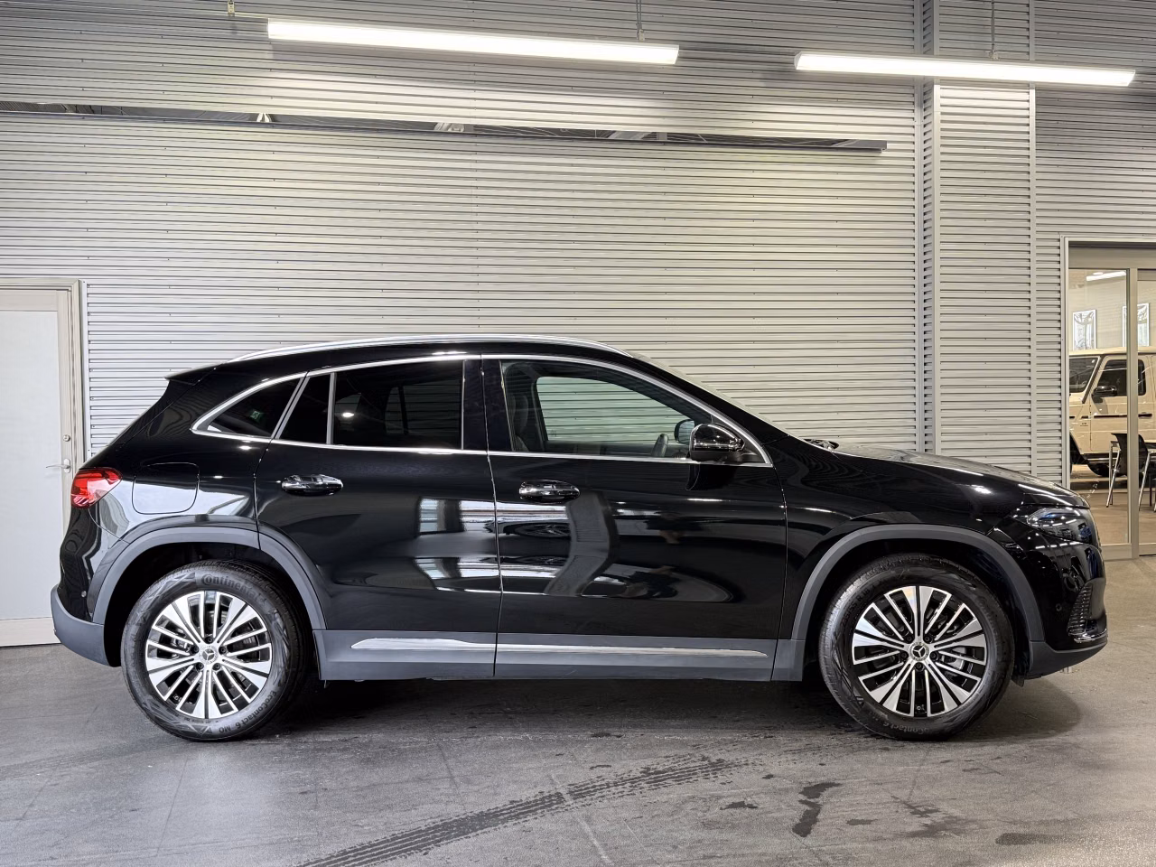 MERCEDES-BENZ EQA