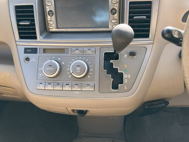TOYOTA RAUM