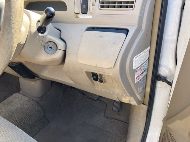 TOYOTA RAUM