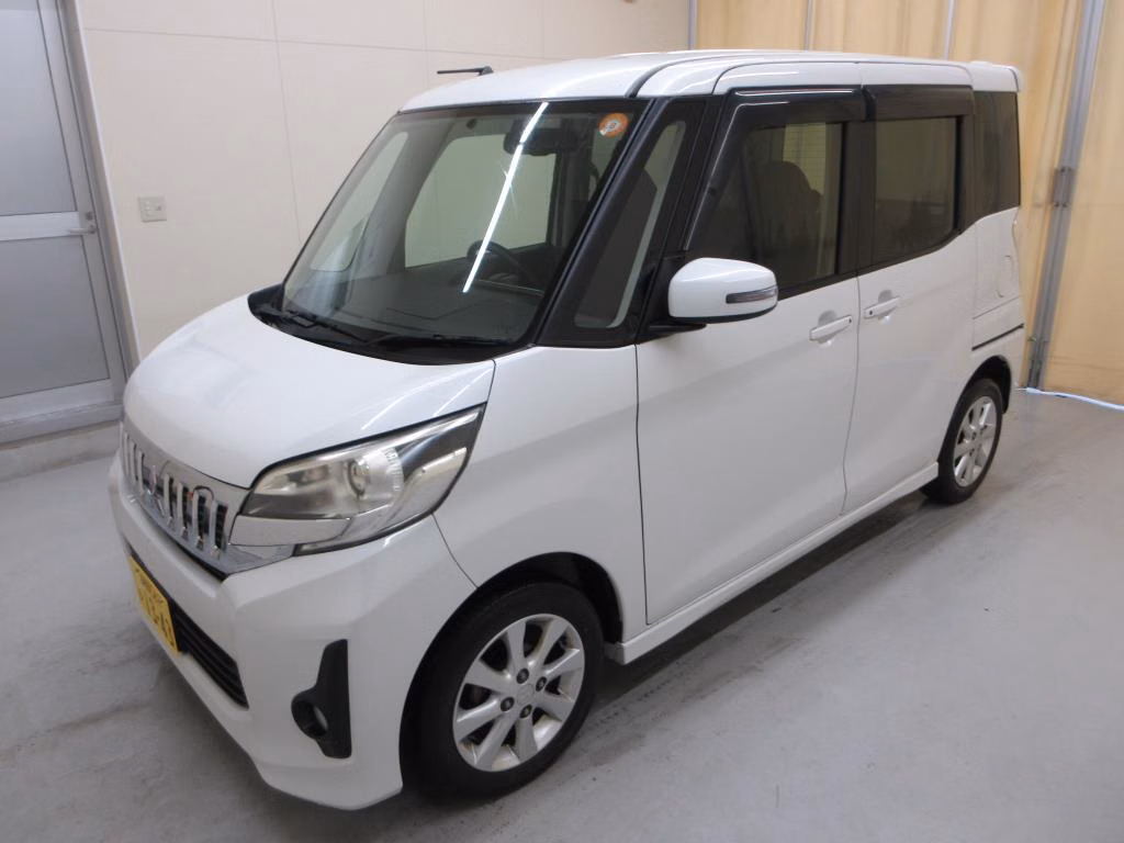 MITSUBISHI EK SPACE