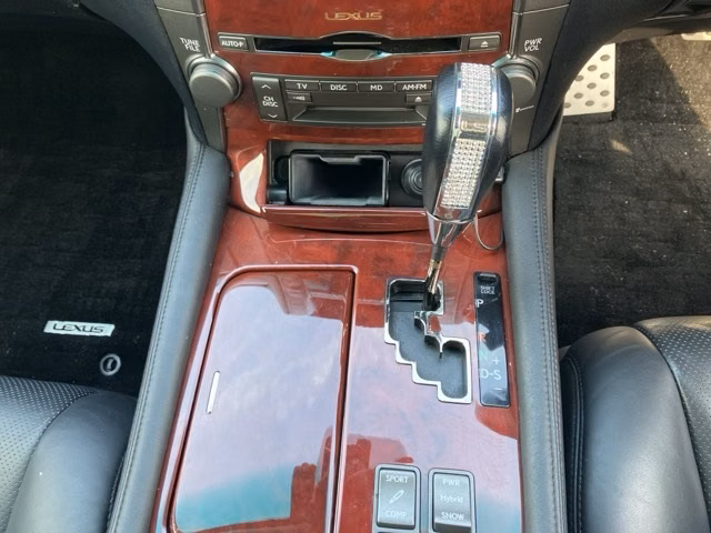 LEXUS LS600H