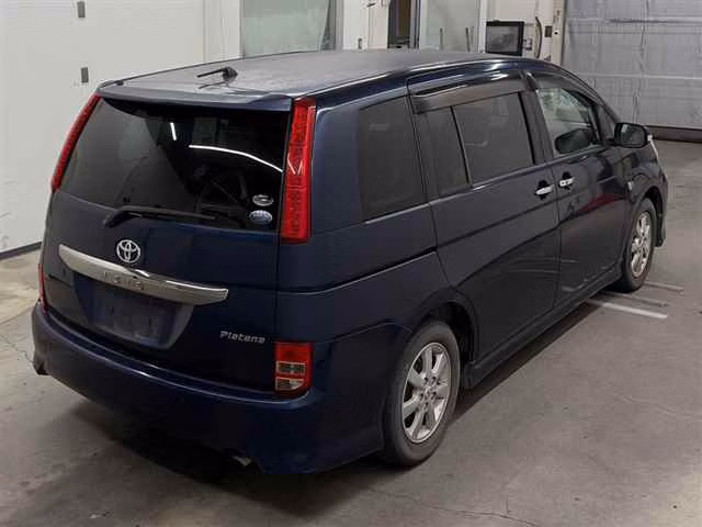 TOYOTA ISIS