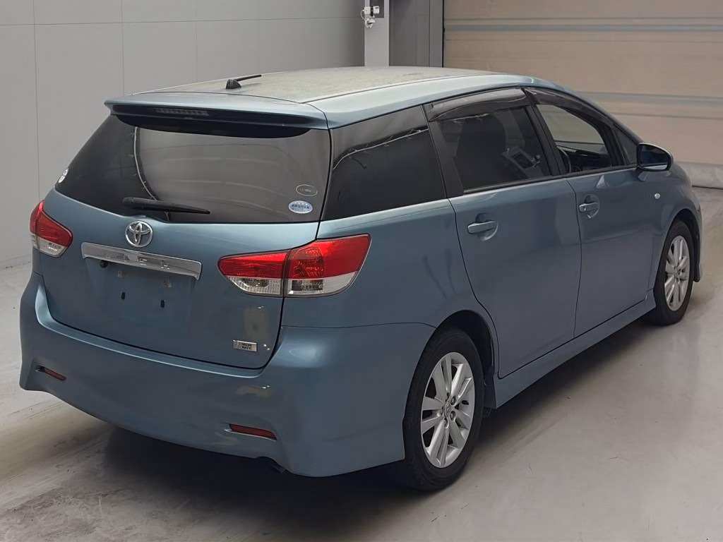 TOYOTA WISH