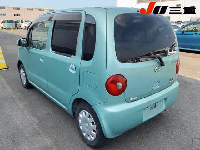 DAIHATSU MOVE LATTE