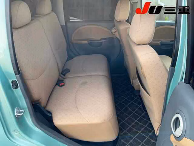 DAIHATSU MOVE LATTE