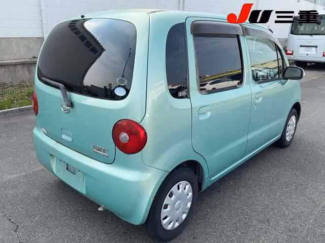 DAIHATSU MOVE LATTE