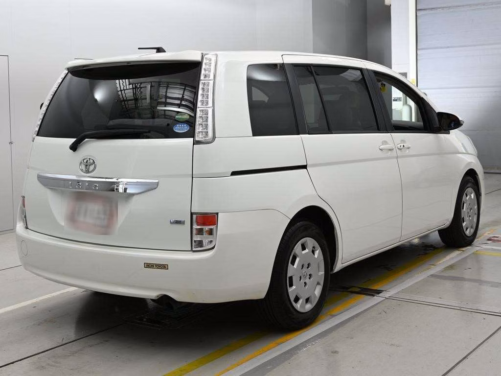 TOYOTA ISIS