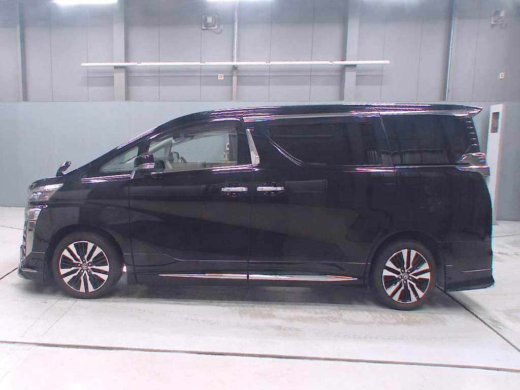TOYOTA VELLFIRE