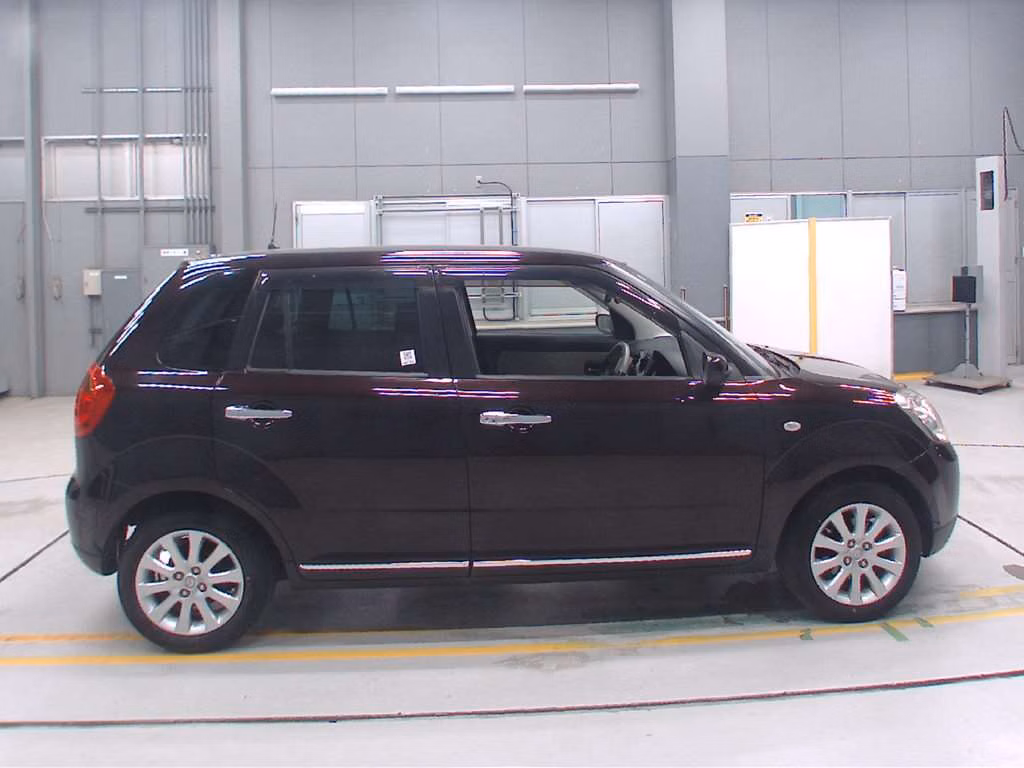 MAZDA VERISA
