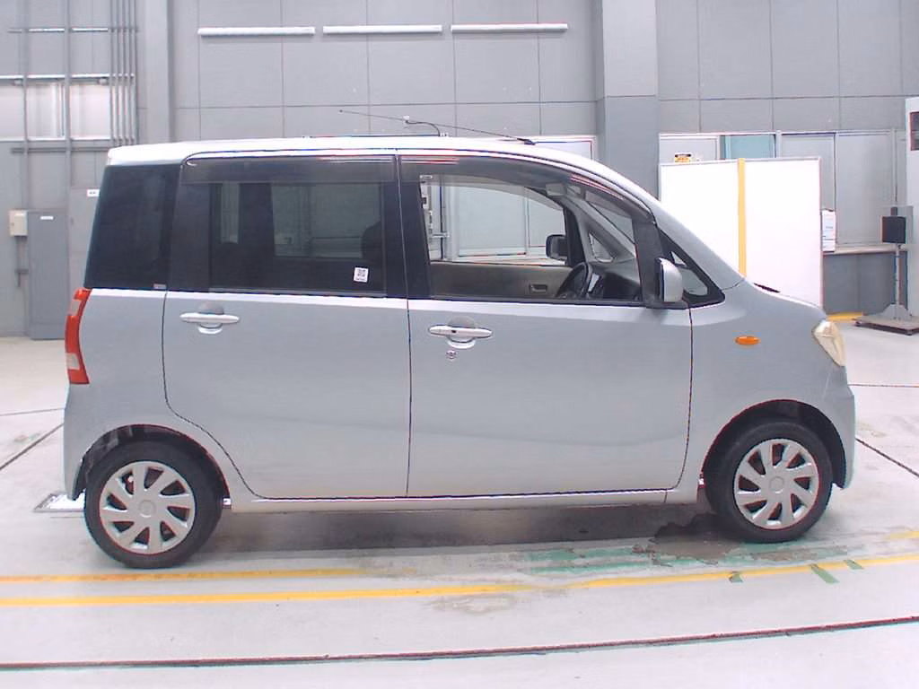 DAIHATSU TANTO EXE