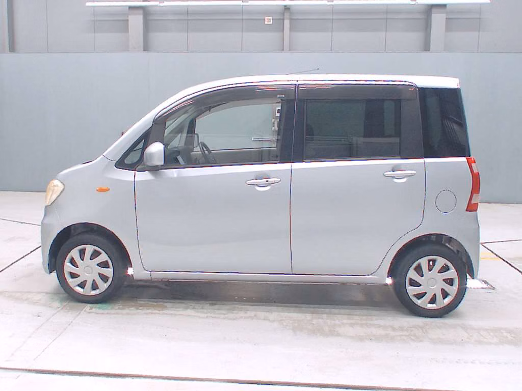 DAIHATSU TANTO EXE