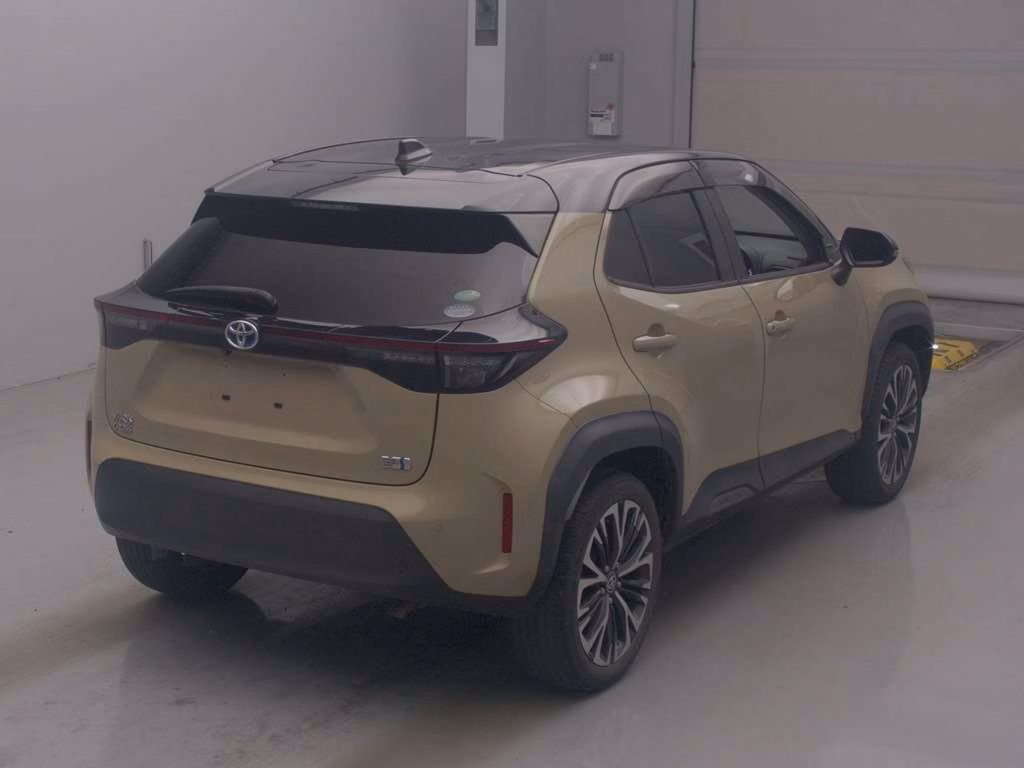 TOYOTA YARIS CROSS