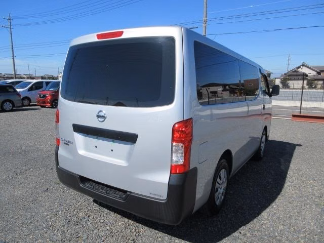 NISSAN NV350 CARAVAN