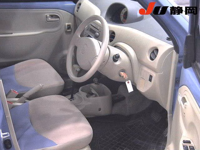 DAIHATSU ESSE