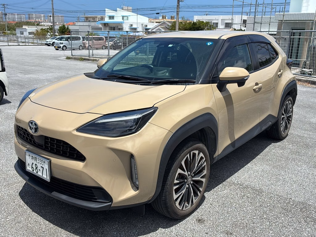 TOYOTA YARIS CROSS