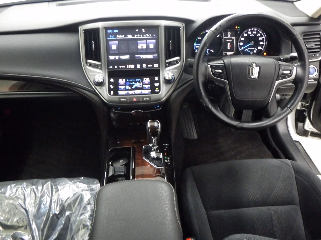 TOYOTA CROWN