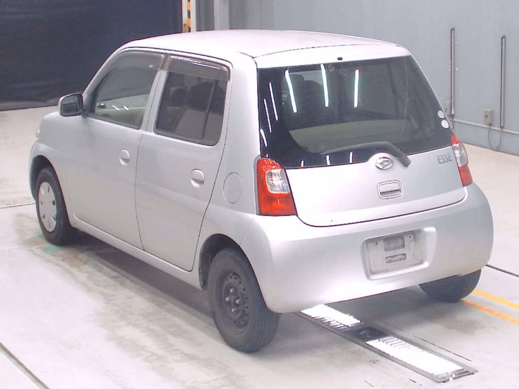 DAIHATSU ESSE