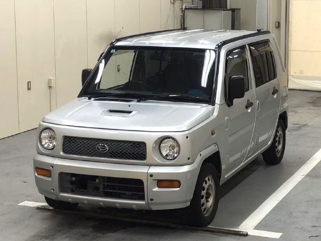DAIHATSU NAKED