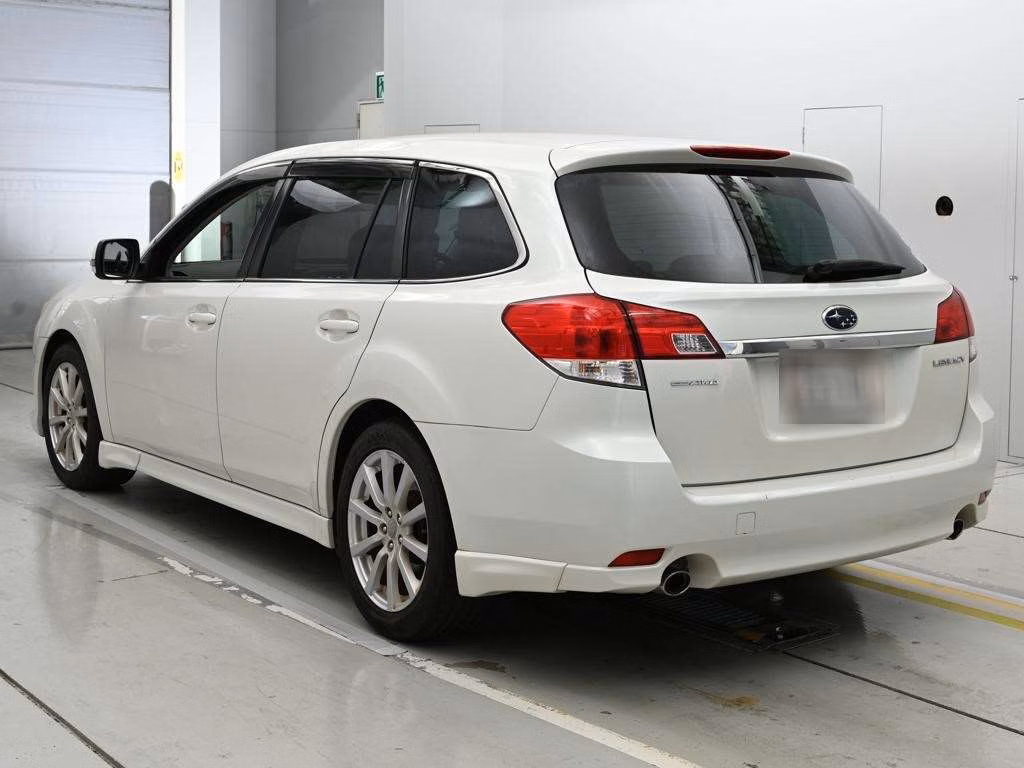 SUBARU LEGACY