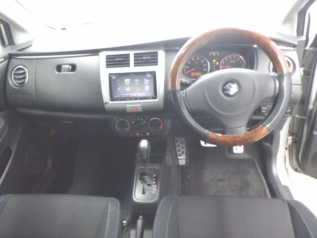 SUZUKI CERVO