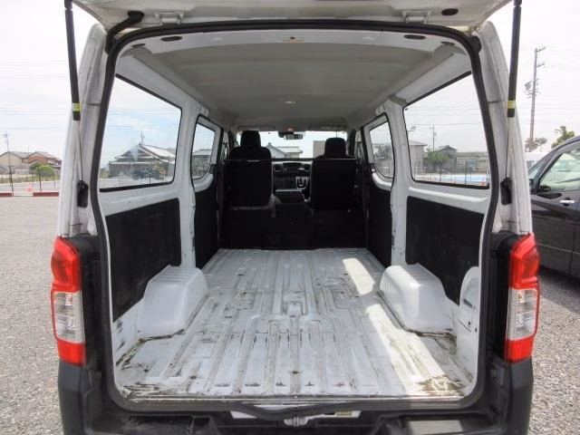 NISSAN CARAVAN