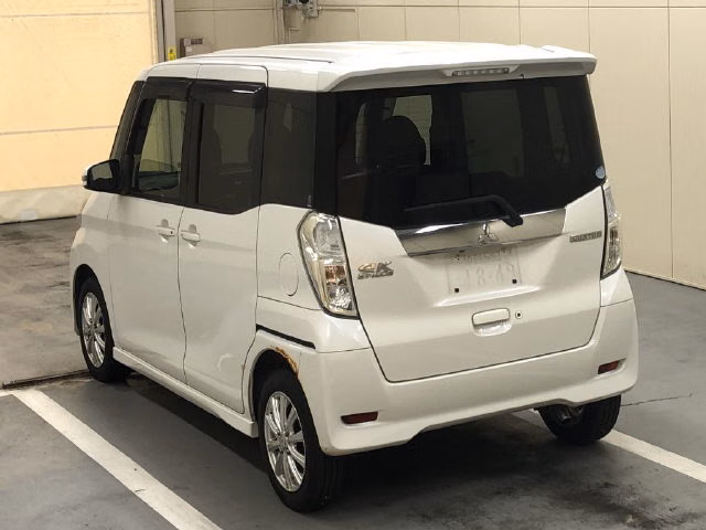 MITSUBISHI EK SPACE