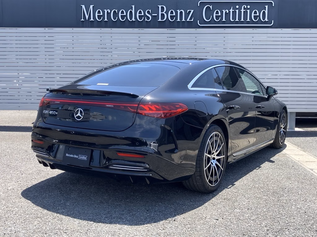 MERCEDES-BENZ EQS