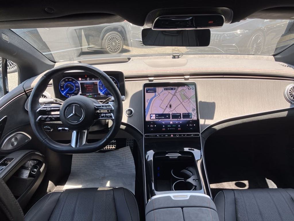 MERCEDES-BENZ EQS