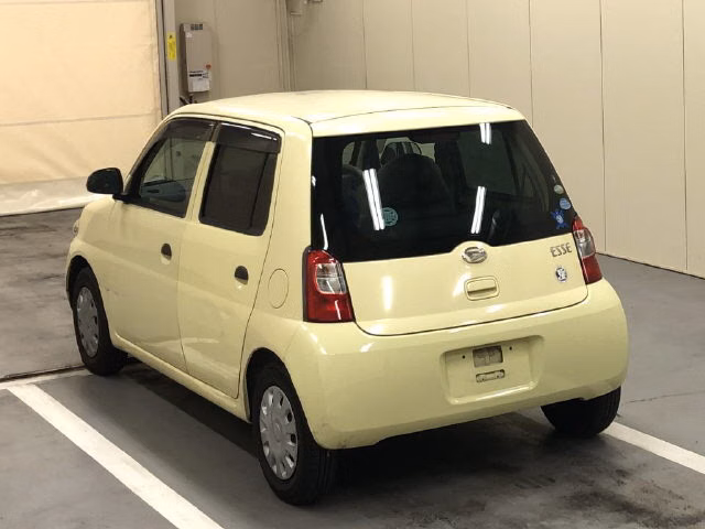 DAIHATSU ESSE