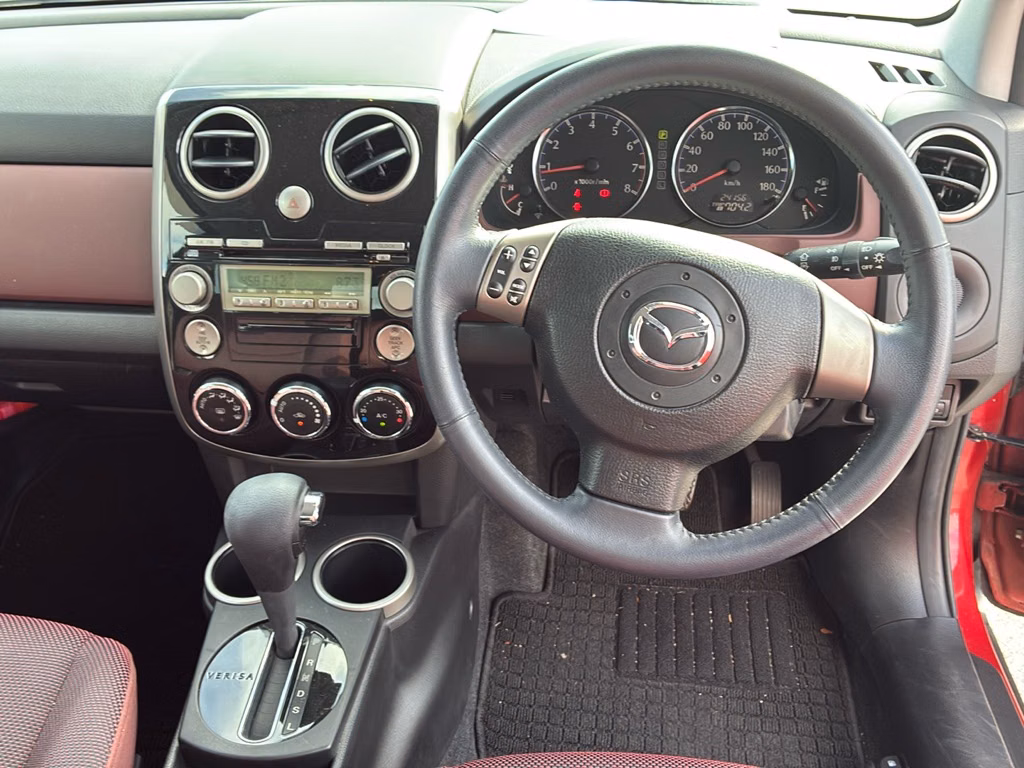 MAZDA VERISA