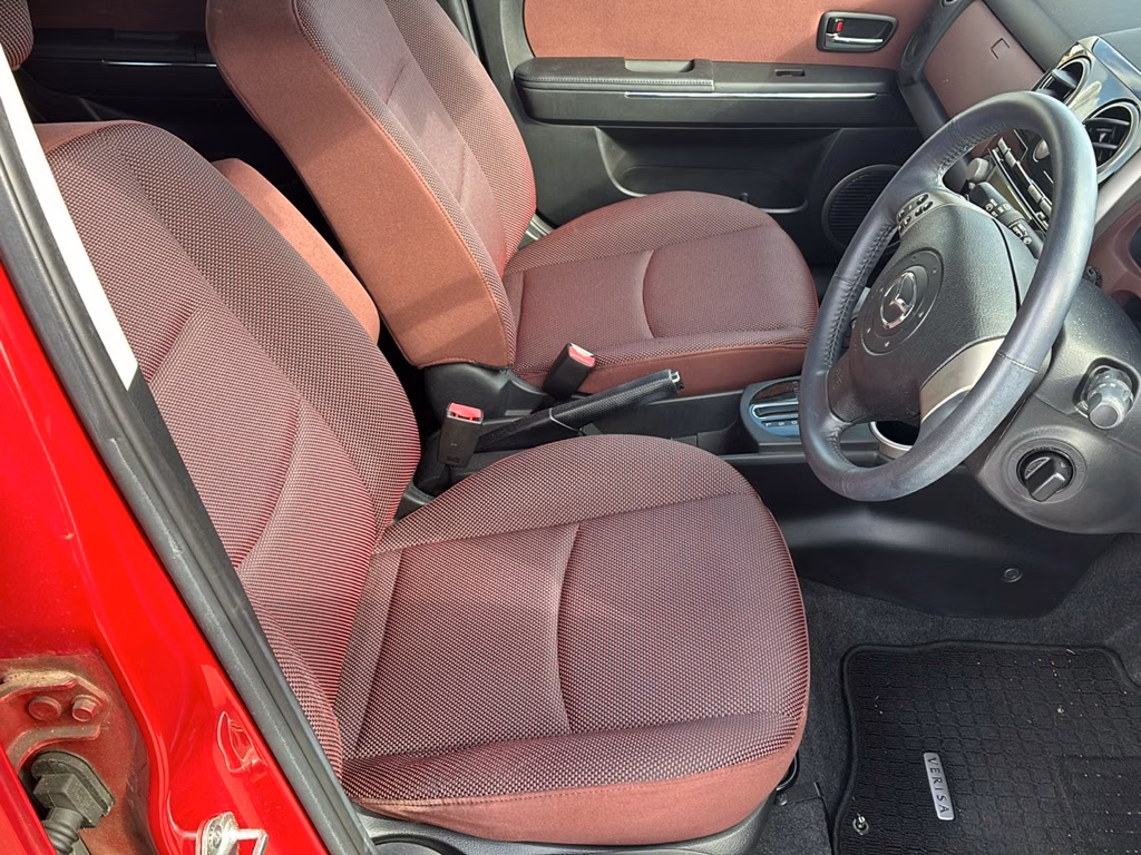 MAZDA VERISA