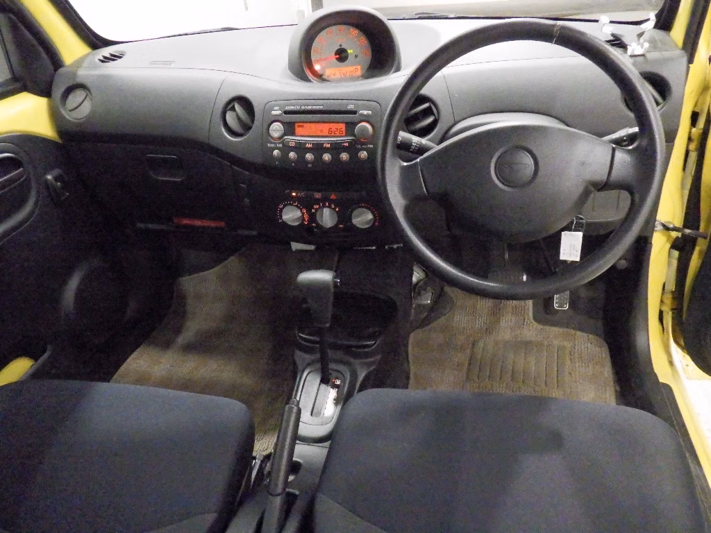 DAIHATSU ESSE