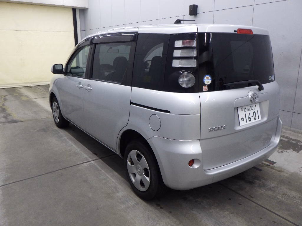 TOYOTA SIENTA