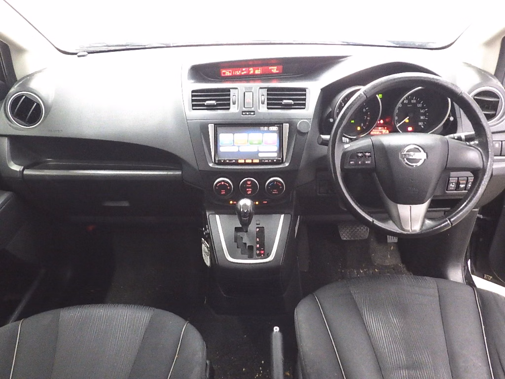 NISSAN LAFESTA