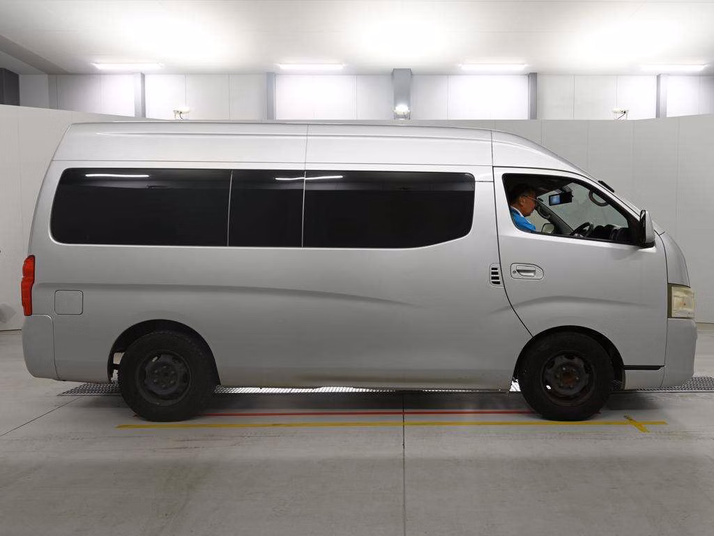 NISSAN NV350 CARAVAN