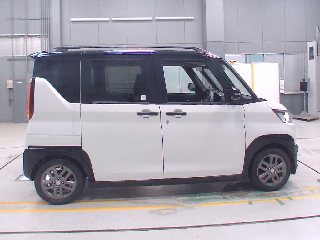 MITSUBISHI DELICA MINI
