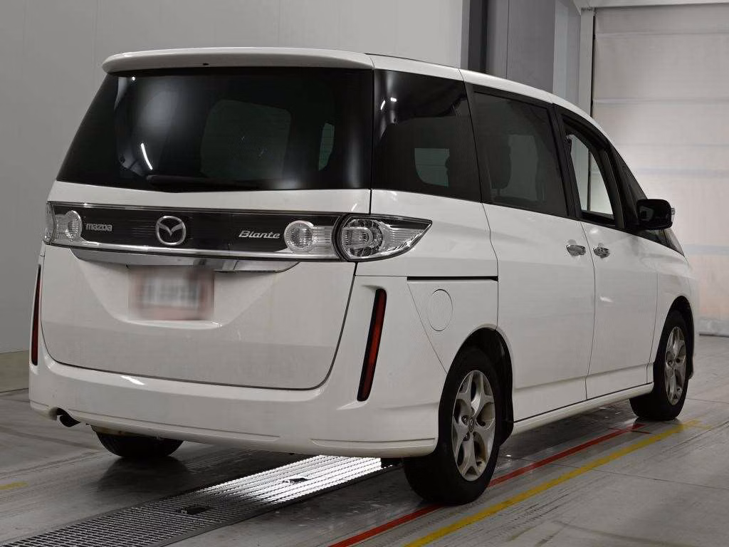 MAZDA BIANTE