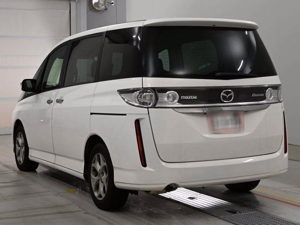 MAZDA BIANTE