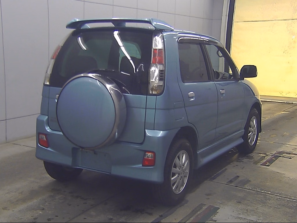 DAIHATSU TERIOS KID