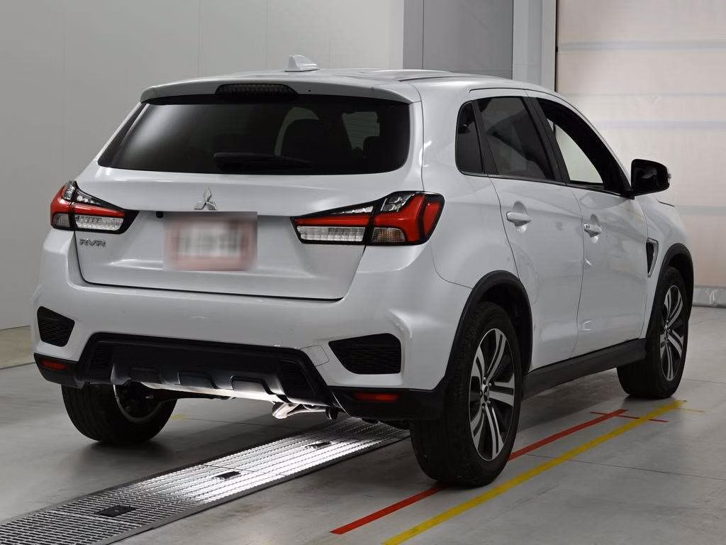 MITSUBISHI RVR