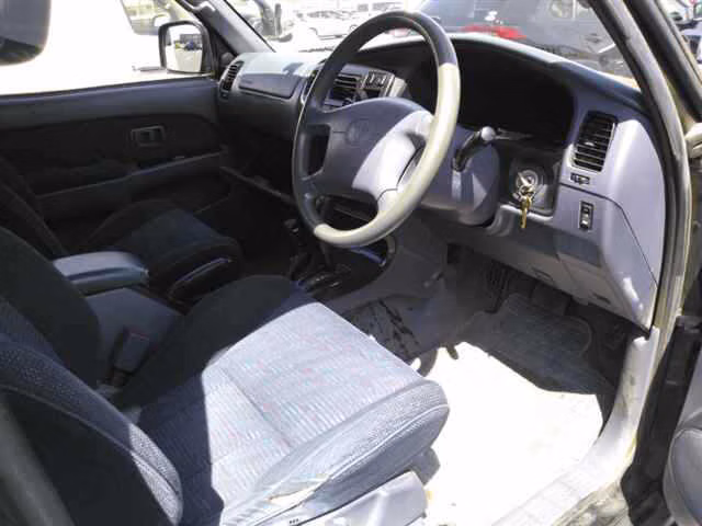 TOYOTA HILUX SURF