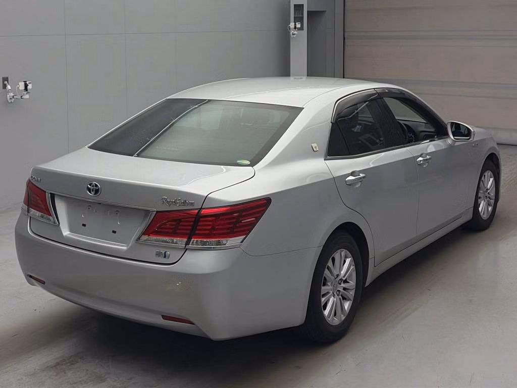 TOYOTA CROWN