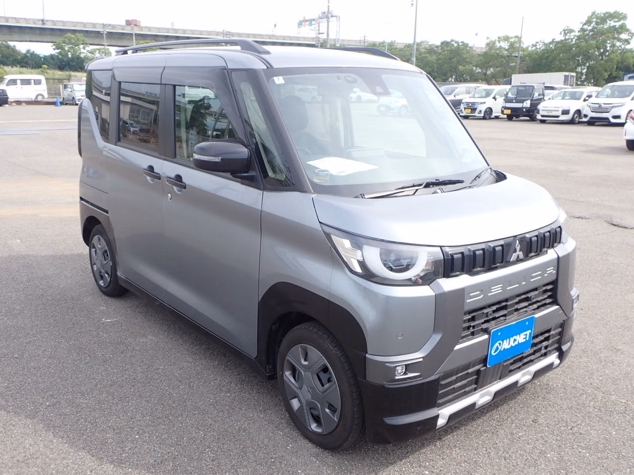 MITSUBISHI DELICA MINI