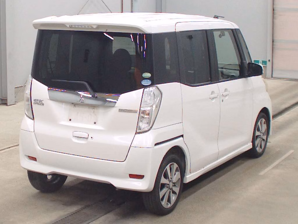 MITSUBISHI EK SPACE