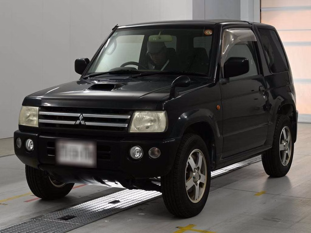 MITSUBISHI PAJERO MINI