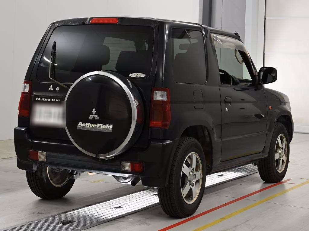 MITSUBISHI PAJERO MINI